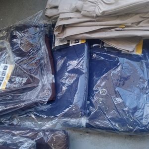 Wonderwink 17 pairs of pants (scrubs) blue,beige,chocolate sm & xs brand new